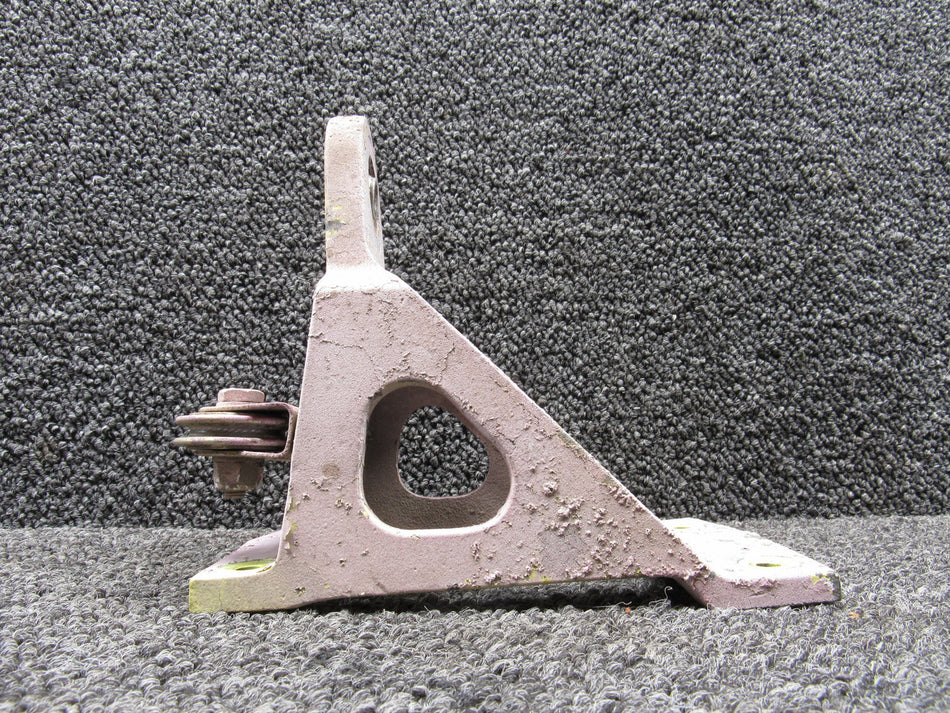 50-524420-4 (Cast: 50-524420) Beechcraft KA-E90 Elevator Hinge Inboard RH