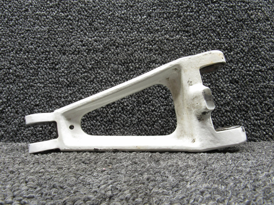 50-810295-17 Beechcraft KA-E90 Main Landing Gear Lower Torque Knee Assy (Core)