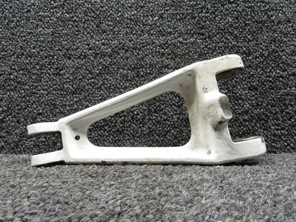 50-810295-17 Beechcraft KA-E90 Main Landing Gear Lower Torque Knee Assy (Core)