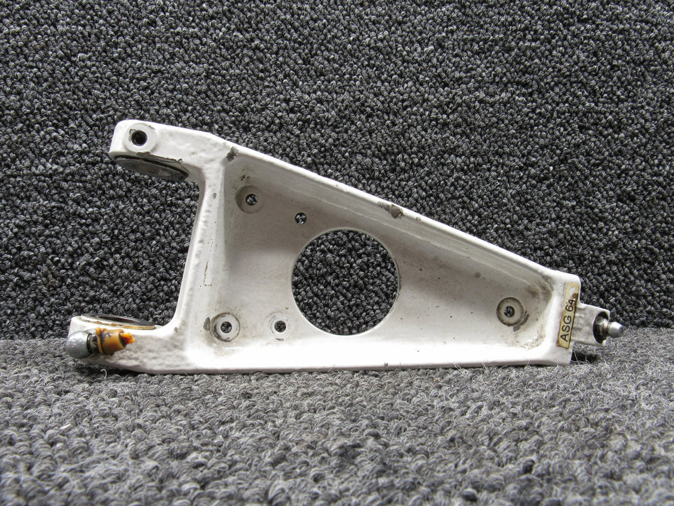 50-810032-4 Beechcraft KA-E90 Main Landing Gear Upper Torque Knee Assy (Core)