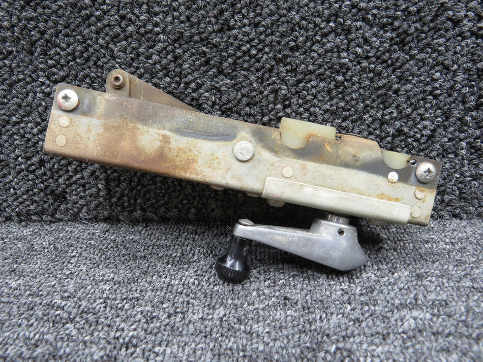 1717075-4, 1717043-2 Cessna 177RG Vent Window Actuator & Crank Assembly RH