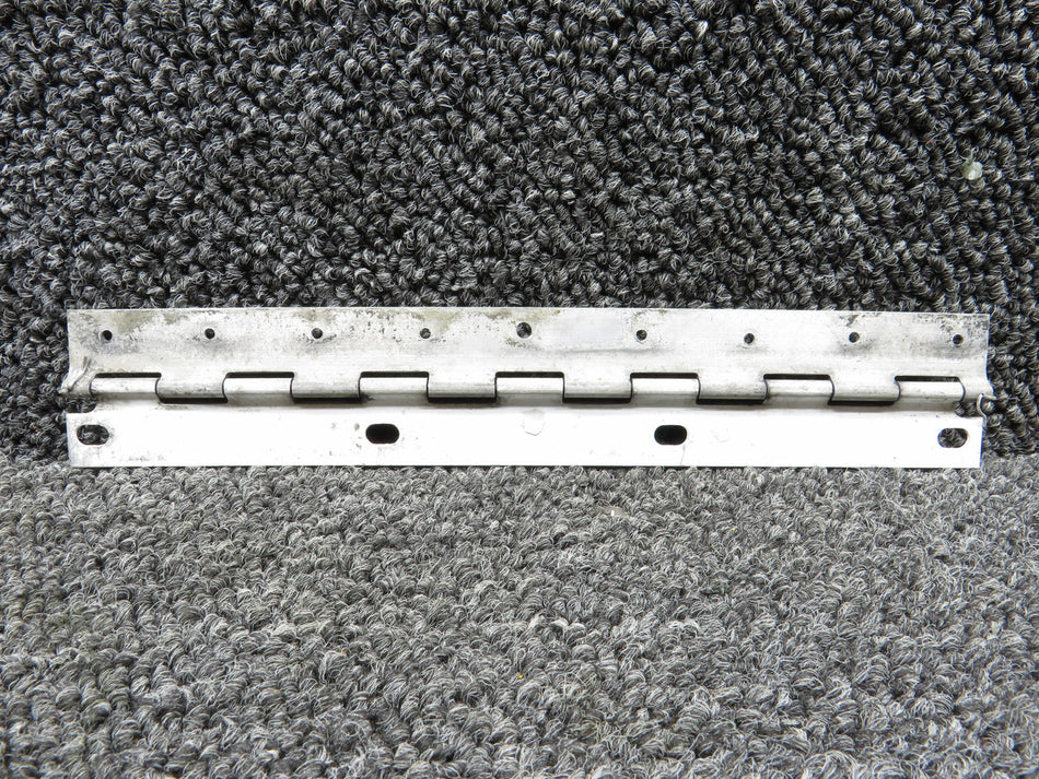 0523807 Cessna 150H Aileron Hinge Assembly