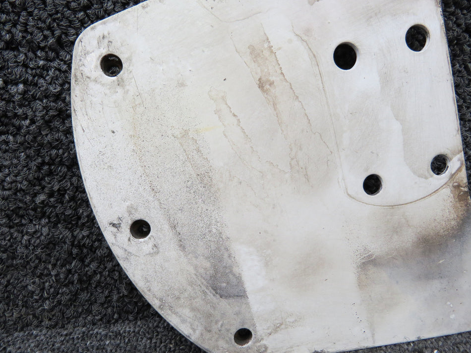 0741046-8 Cessna 172B Main Landing Gear Mounting Plate RH