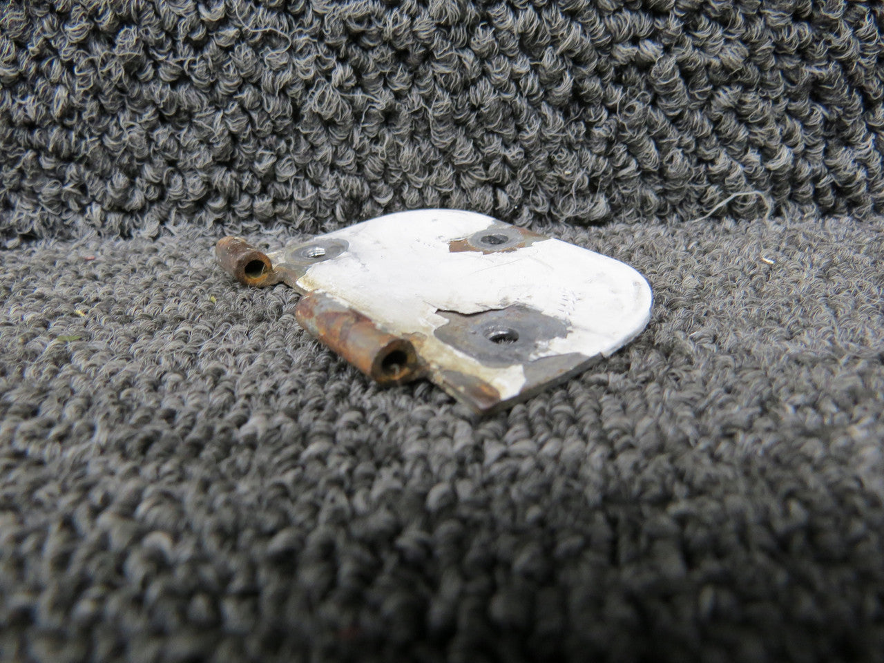 0511280-3 Cessna 172B Lower Forward Door Hinge Half LH – BAS Part