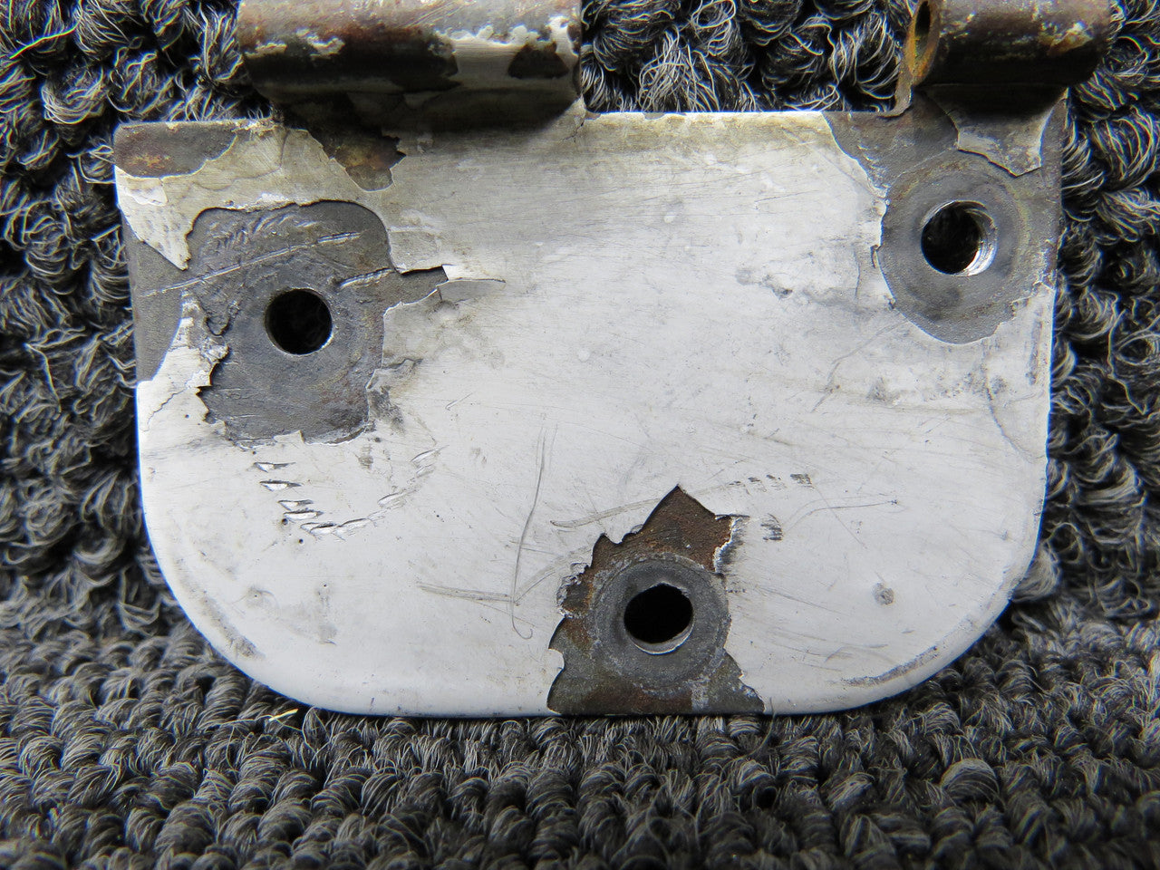 0511280-3 Cessna 172B Lower Forward Door Hinge Half LH – BAS Part