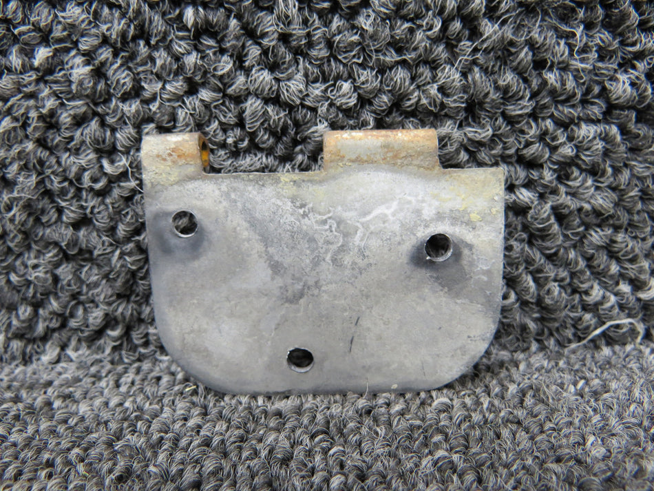 0511280-3 Cessna 172B Lower Forward Door Hinge Half LH
