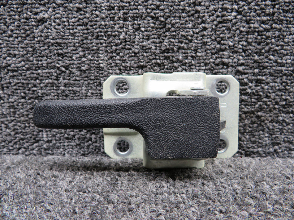 464-142 Piper PA34-220T Aft Interior Cabin Door Latch Handle
