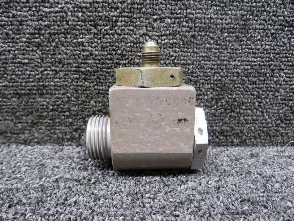 5555002-1 Cessna Citation S550 Oil Pressure Transmitter Boss