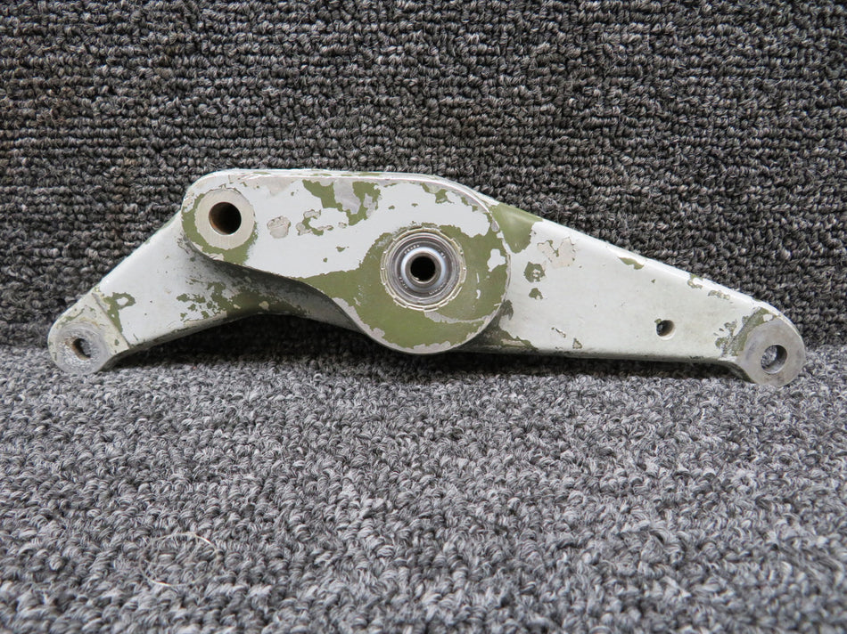 5565626-2 Cessna Citation S550 Nose Wheel Steering Bellcrank