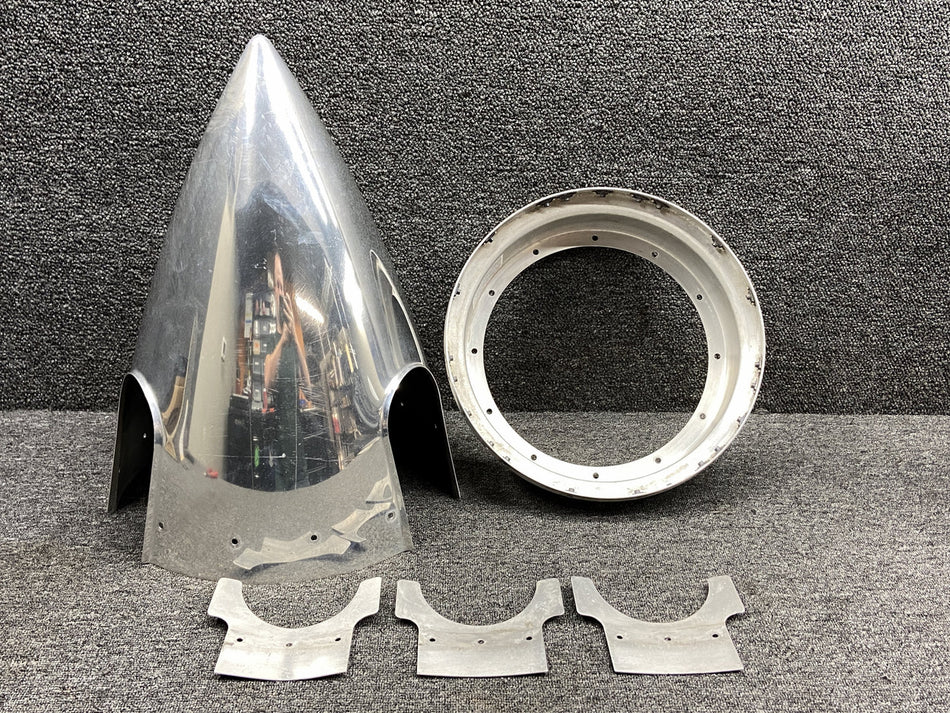 21884-000, 16444-000 Piper PA24-250 Three Blade Spinner Assembly w Adapter