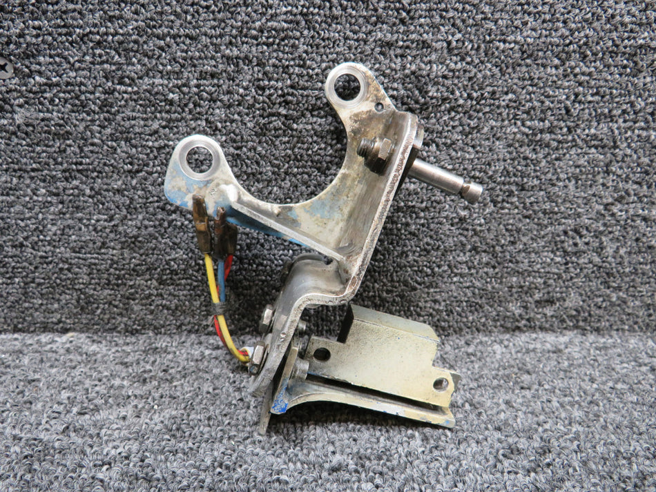 1-899-15, 50-329015-1 Beechcraft King Air C90 Propeller Proximity Sensor Assy