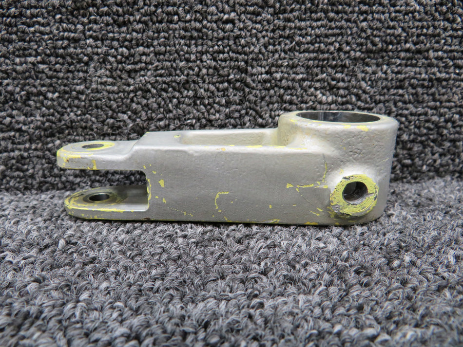 35-825054-9 (Cast: 35-825054) Beechcraft King Air C90 Nose Steering Torque Arm