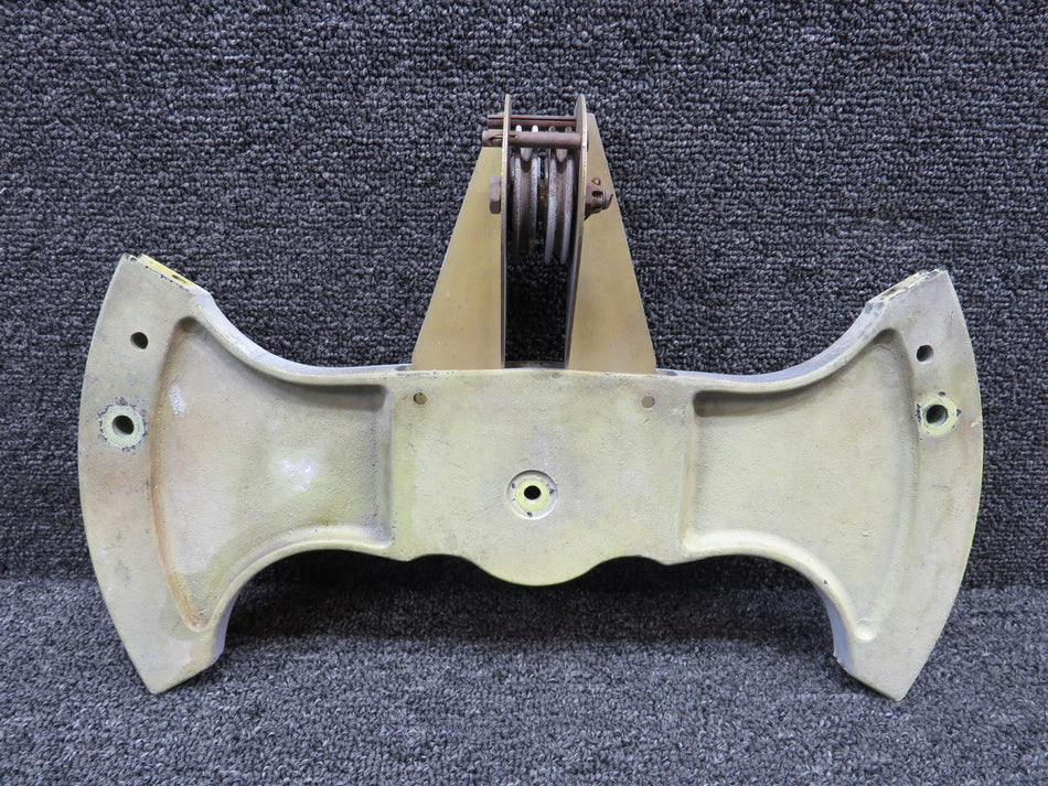 50-524327-1 (Cast: 50-524327) Beechcraft King Air C90 Rudder Bellcrank Assembly