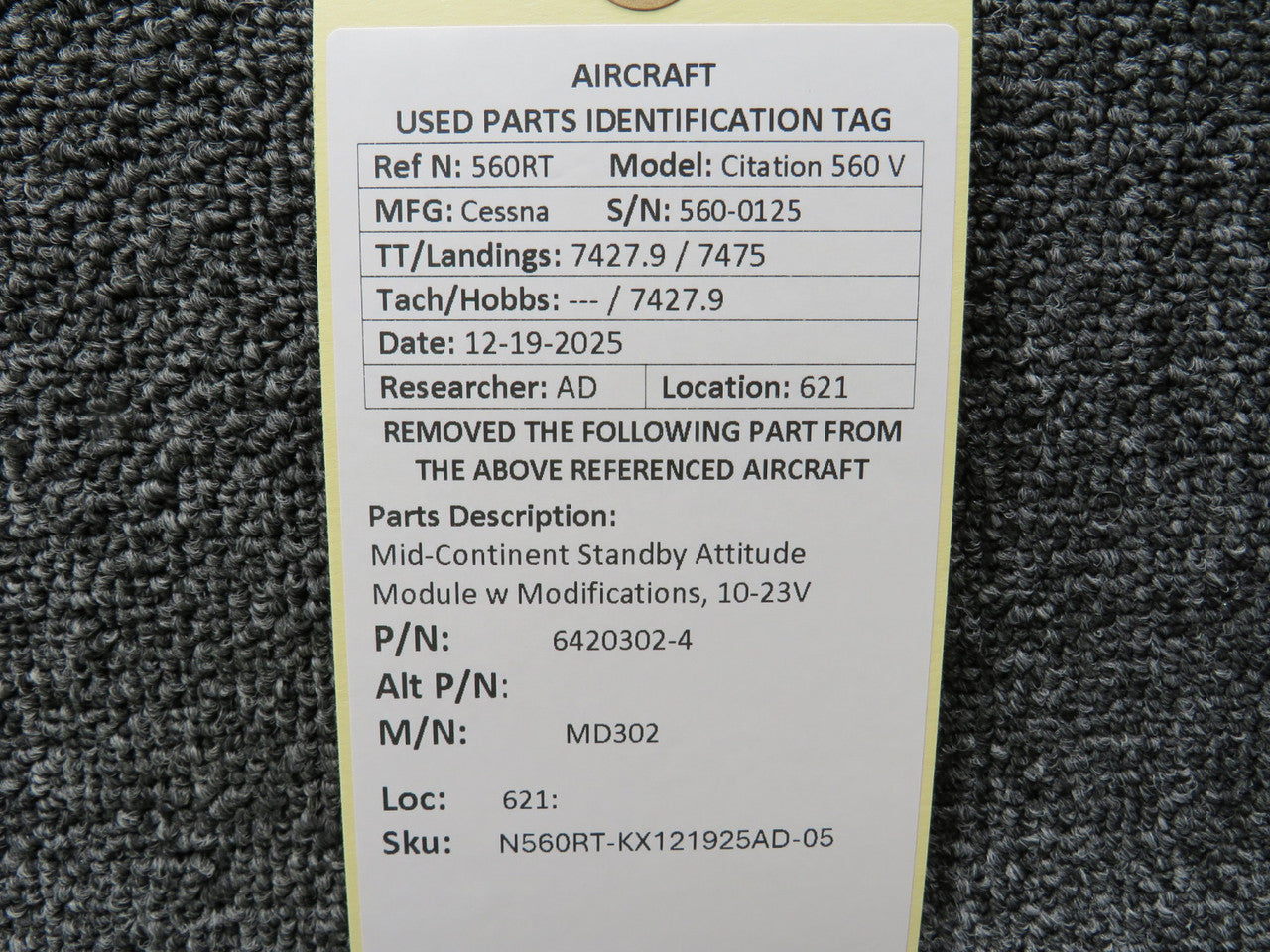 6420302-4 Mid-Continent MD302 Standby Attitude Module w