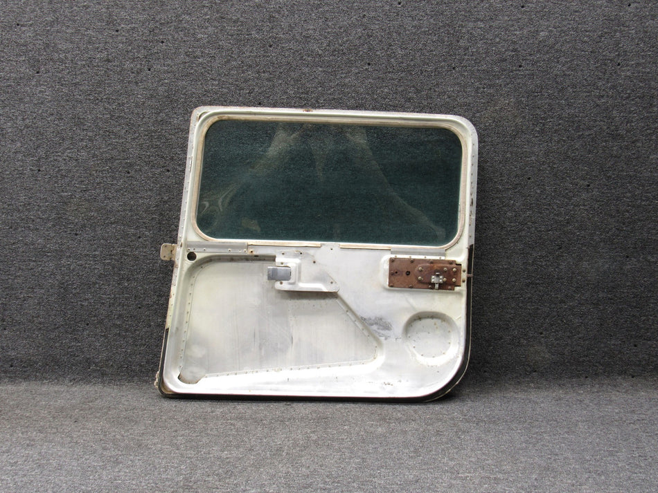 0417008-34 Cessna 152 RH Cabin Door Assembly