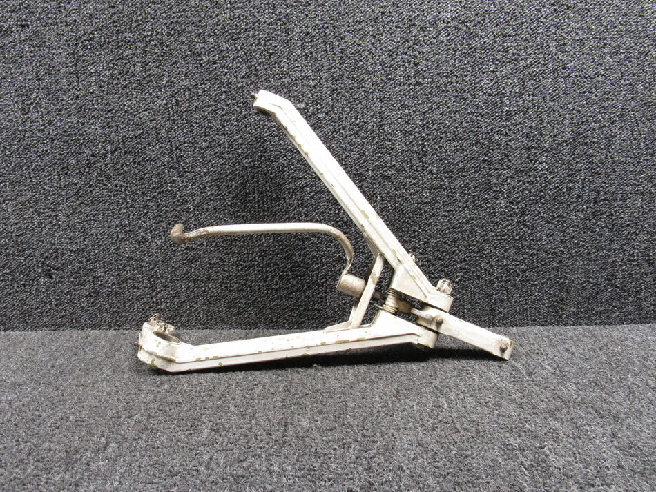 40280-001, 40279-009, 40284-000 Piper PA31P RH Main Gear Link Assembly