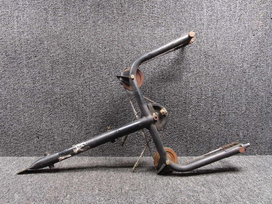 0560006-6 Cessna 172M Control Yoke Assembly with Pulleys, Less Sprockets