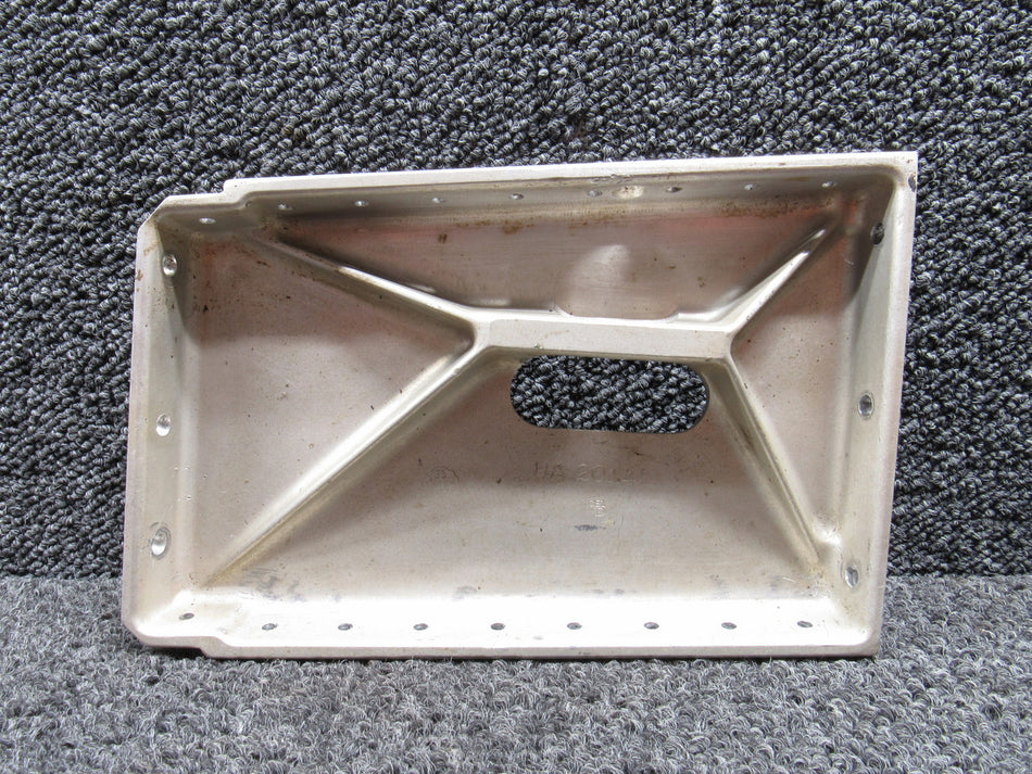 0541122-2 Cessna 172 Main Landing Gear Support RH Inboard