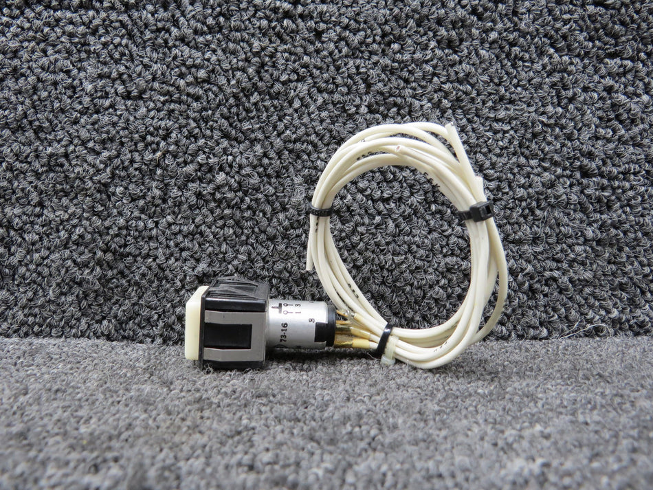 513-0101-604 (Use: 5930-00-901-1465) Dialco Cowl Flap Open Switch