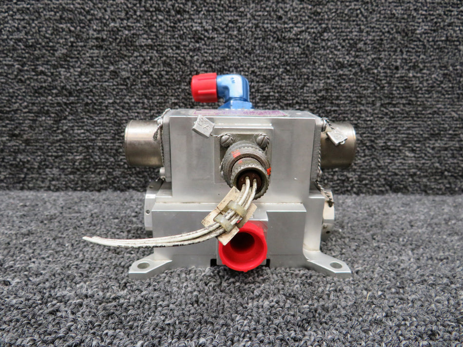 66710 Sterer Three Position, Four Way Solenoid Operated Hydraulic Valve