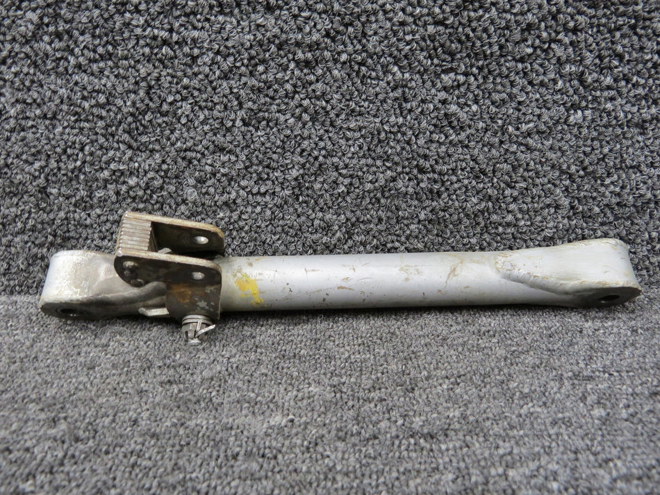19043-000 Piper PA-23-150 Main Landing Gear Upper Drag Link