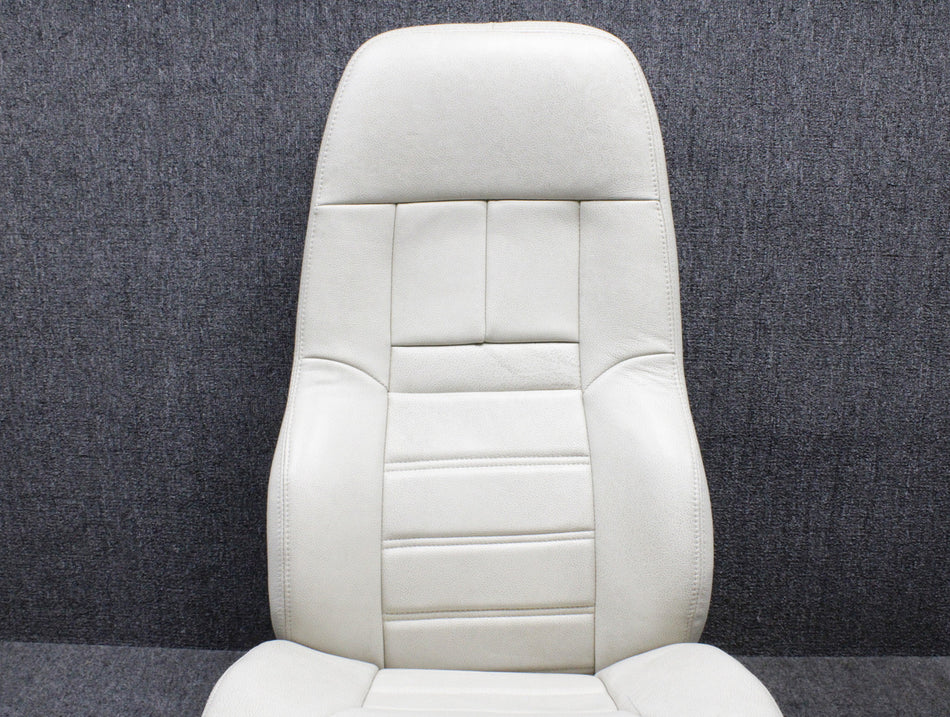 0812841-4 Cessna 310L Aft Seat Assembly RH (Rails: 11”)