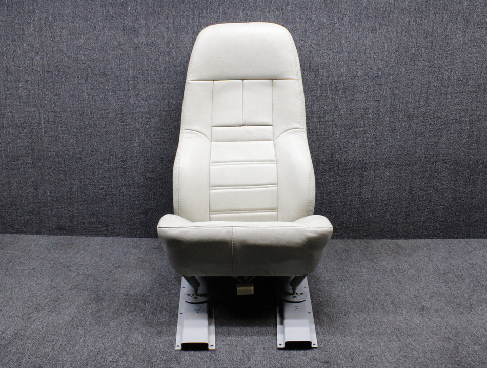 0812841-4 Cessna 310L Aft Seat Assembly RH (Rails: 11”)