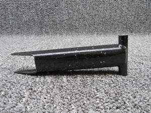 1651004-2 Cessna Arm Assembly