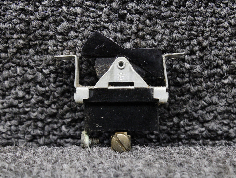 CM2686-1 Cessna 310L Cabin Light Rocker Switch