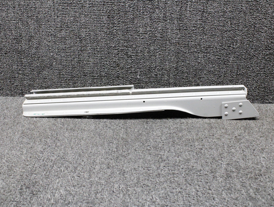 0812987-8 Cessna 310L Center Seat Inboard Seat Track LH