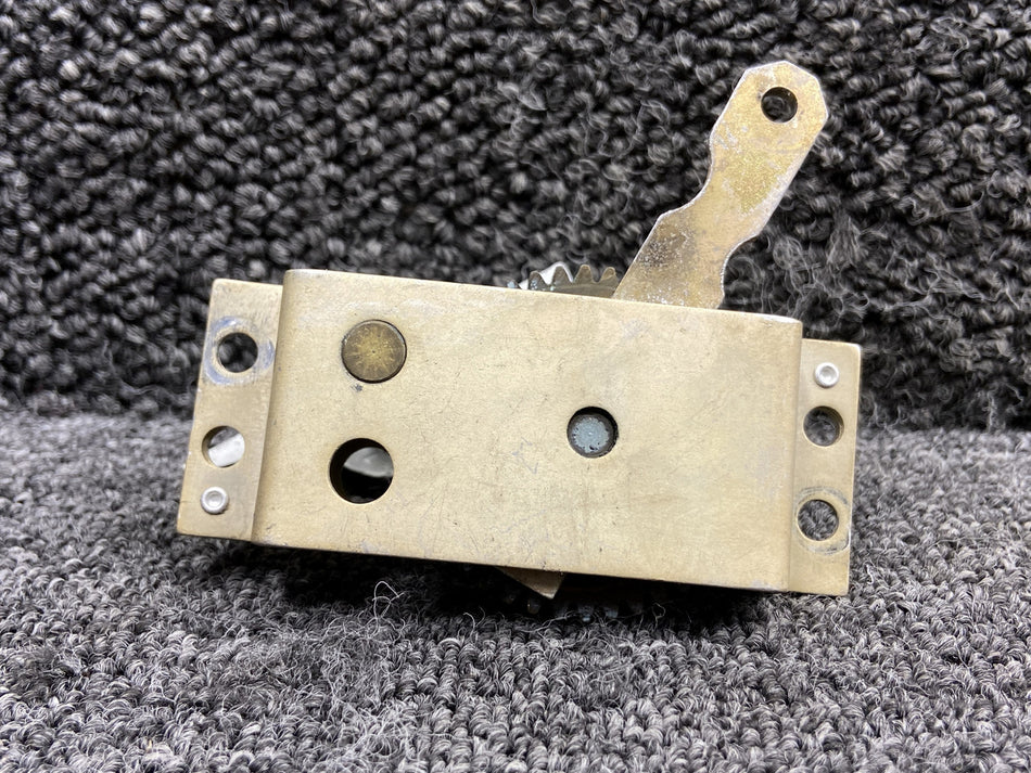 5015104-2 (Use: 5015104-4) Airborne 1M2-2 Fuel Selector Gearbox Assembly RH