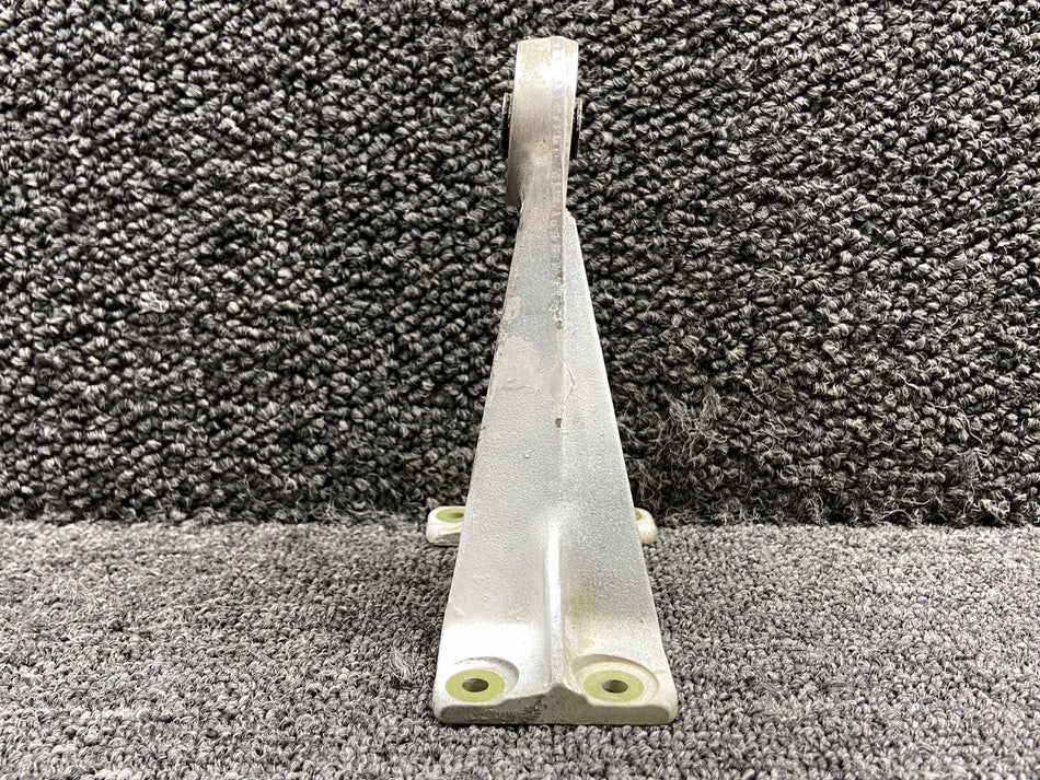 5024002-6 (Use: 5024002-14) Cessna 310L Inboard Aileron Hinge LH