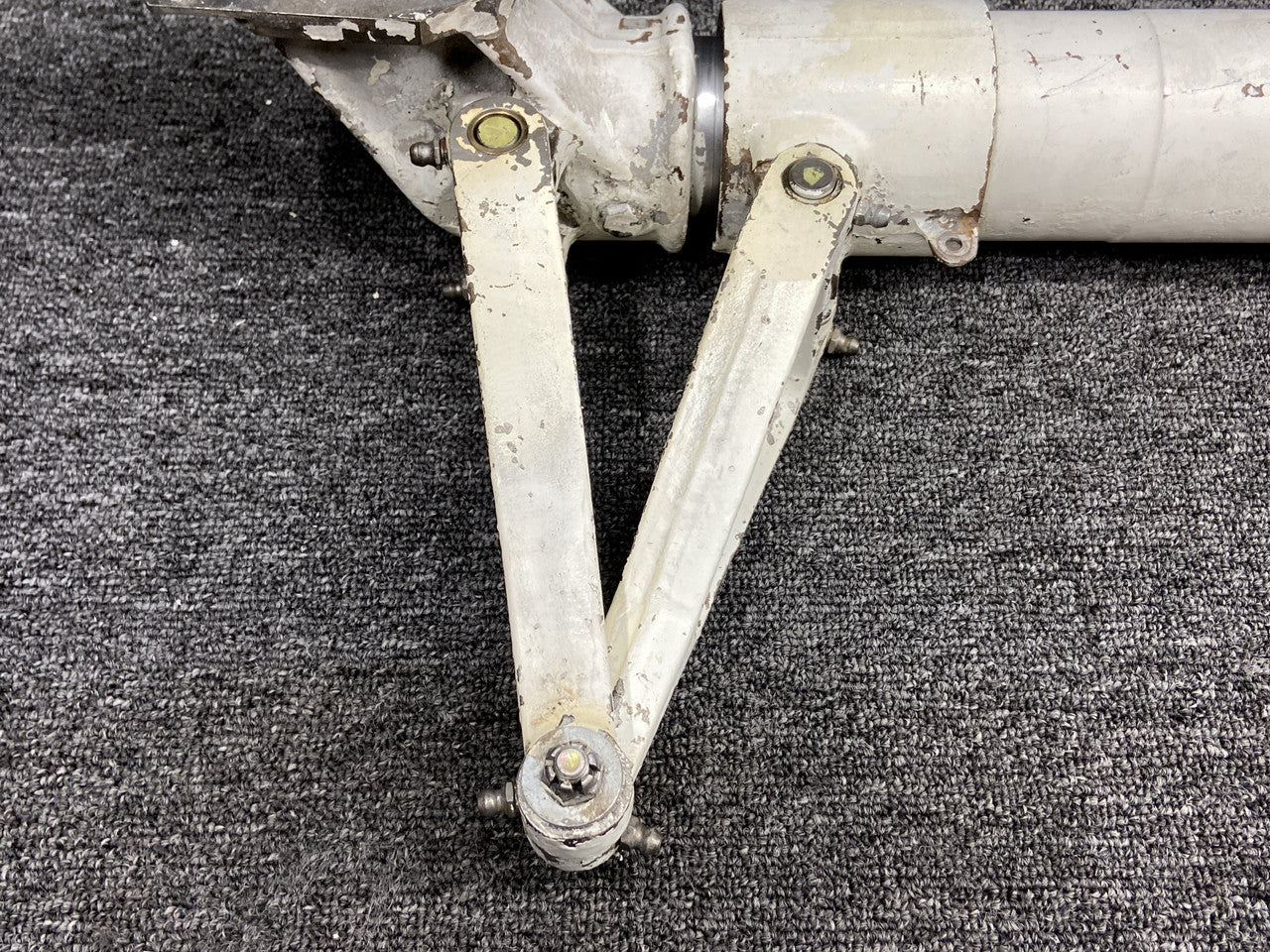 5094102-10, 5041114-8 Cessna 310L Main Gear Strut Assembly RH