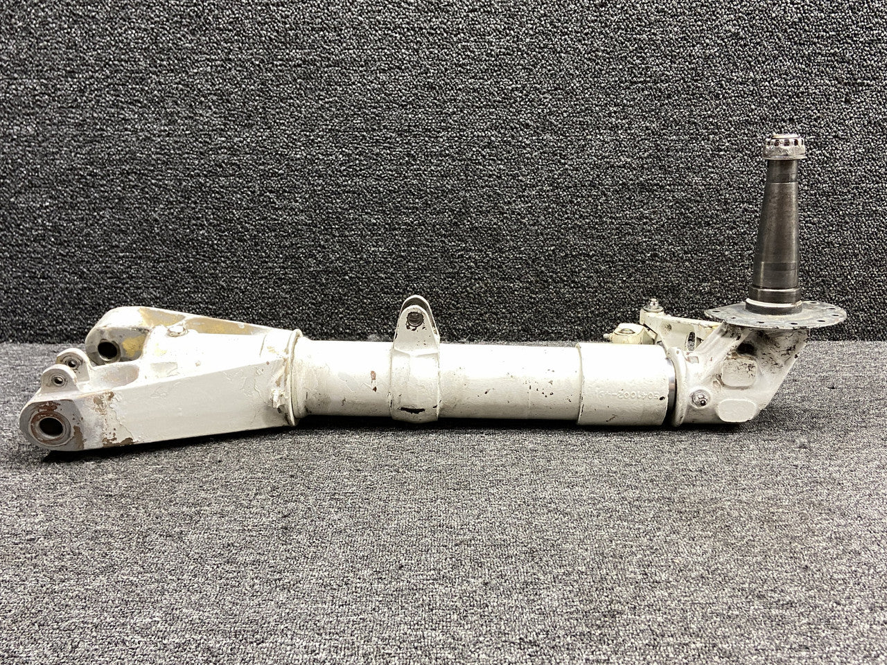 5094102-10, 5041114-8 Cessna 310L Main Gear Strut Assembly RH
