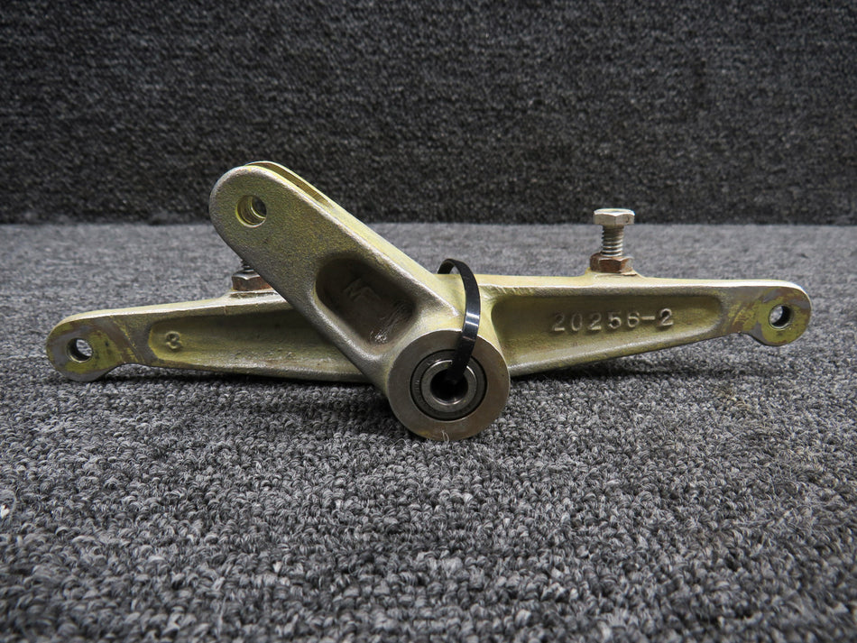 20256-000 (Cast: 20256-2) Piper PA24-250 Bellcrank Assembly Aileron LH