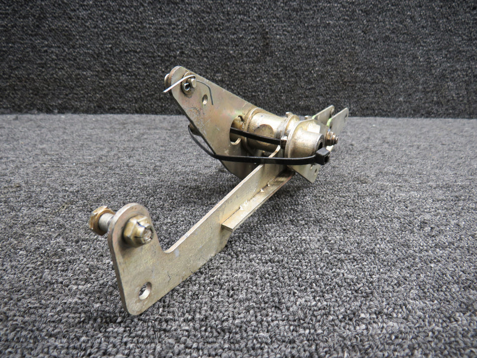 Cessna 182P STOL Kit Bellcrank Assembly