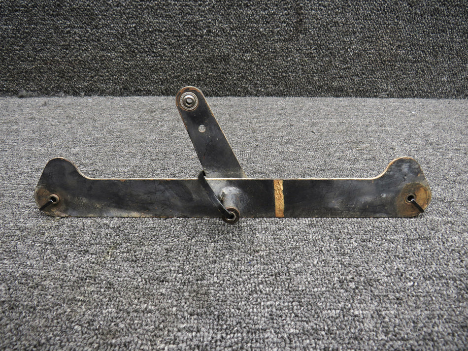 35473-001 Piper PA28-151 Aileron Bellcrank Assembly RH