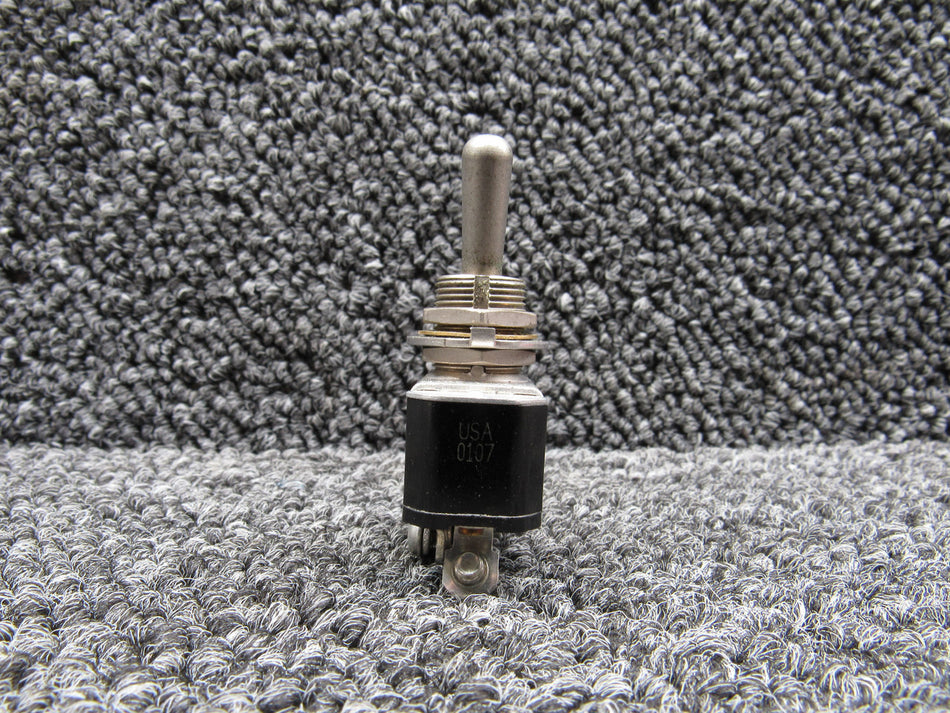 MS35058-23 (Alt: 8810K15) Cutler-Hammer Maintained Toggle Switch Assembly