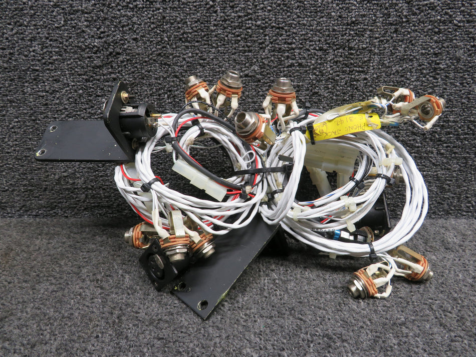 Beechcraft A36 Audio & Mic Jack Set of 19