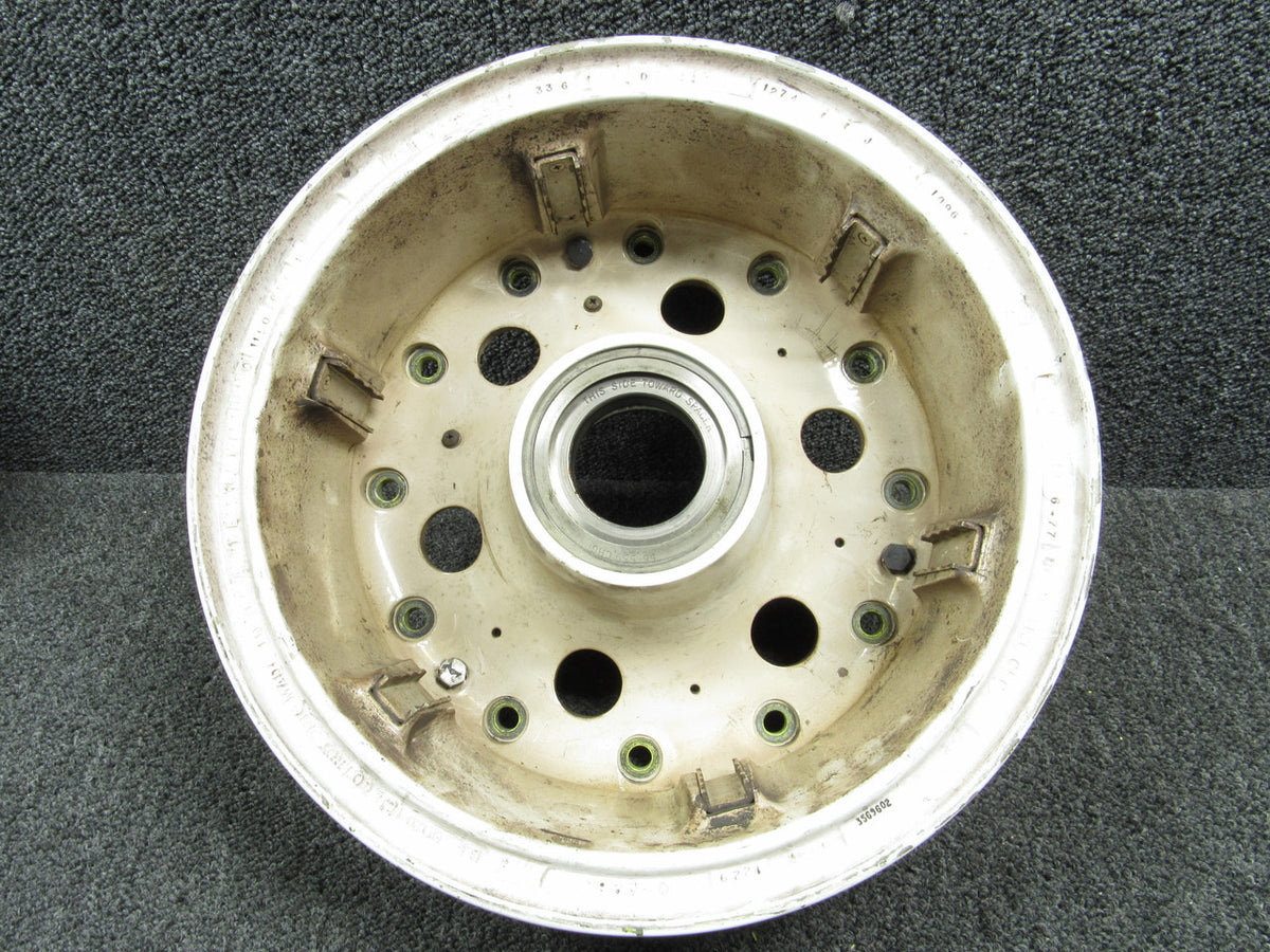 MO010526JB-52MB-MM