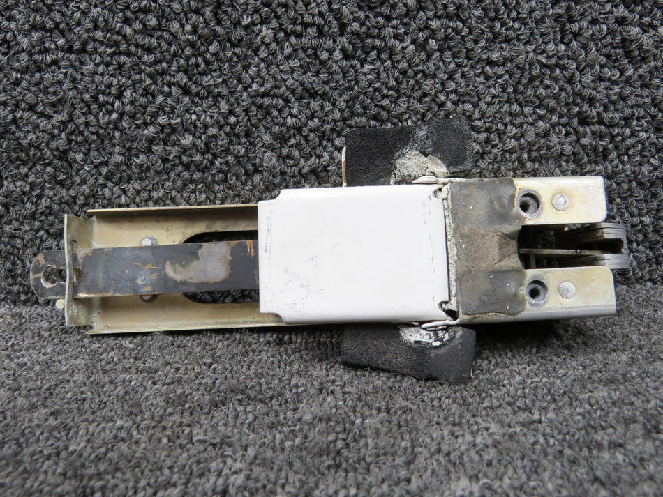 68188-000 Piper PA-34-200T Cabin Door Latch Assembly