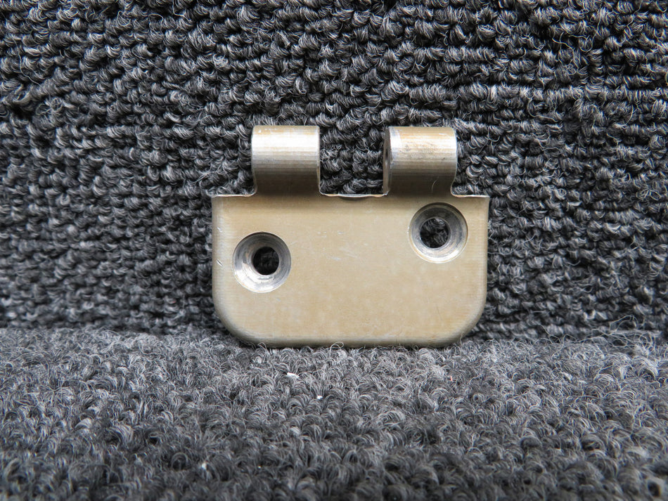 0711037-18 (Use: 0711037-11) Cessna T207 RH Cabin Door Lower Stationary Hinge