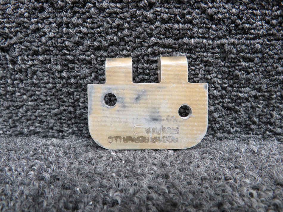 0711037-18 (Use: 0711037-11) Cessna T207 RH Cabin Door Lower Stationary Hinge