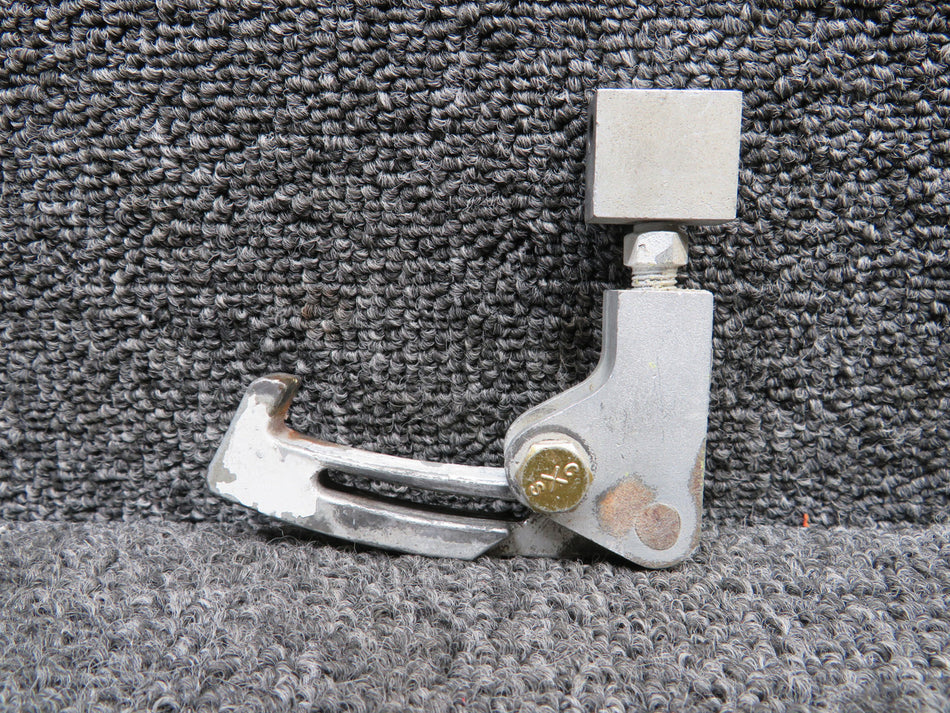 1211838-1, 1211675-6 Cessna T207 Lower Door Latch with Clevis and Block