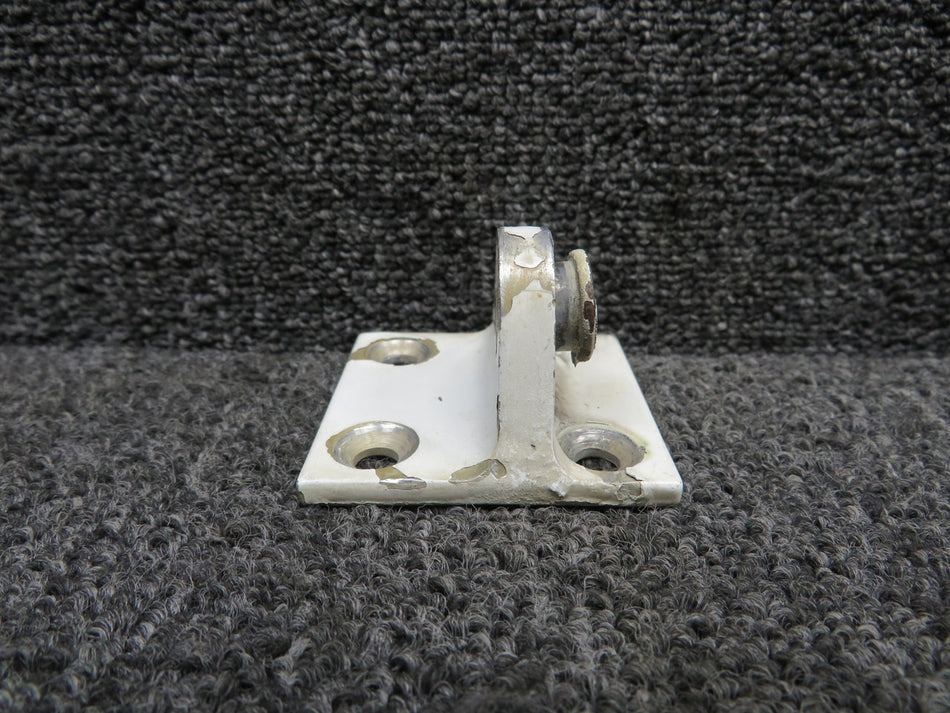 1232400-1 Cessna T207 Hinge Assembly Stabilizer Attach Aft LH