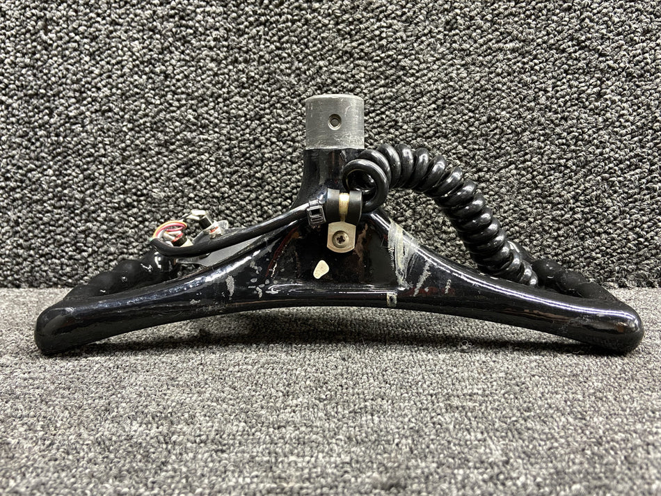 1767078-201 Cessna 177B Co-Pilot Control Wheel Assembly w Accessories