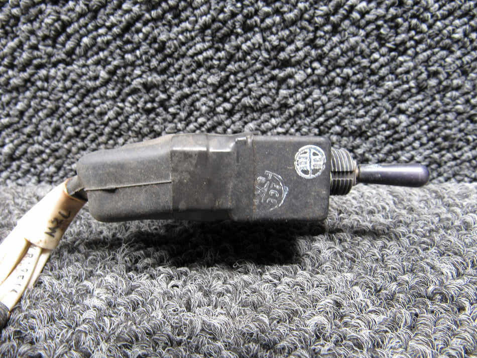 615-5B ECE 3-Position Toggle Switch Assembly (Volts: 28)
