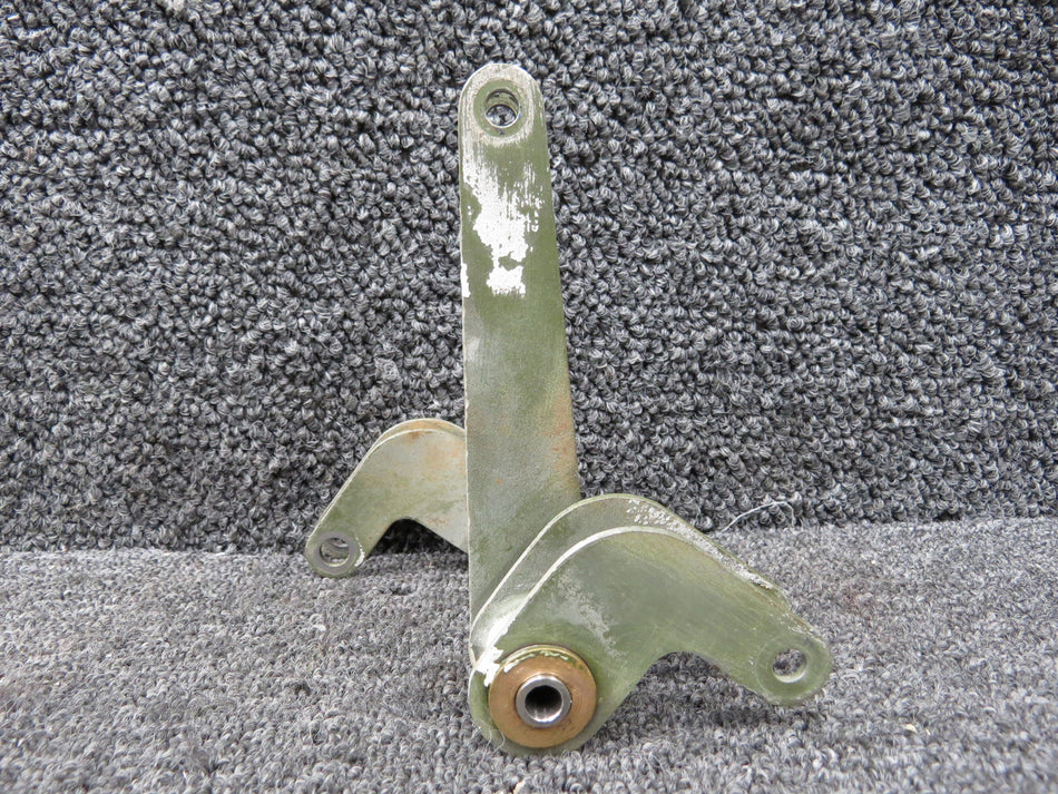 82905-011 Piper PA-46-310P Flap Drive Bellcrank RH