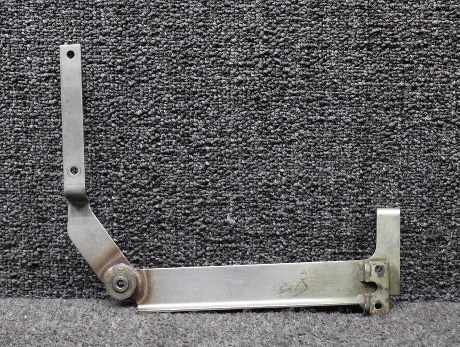 83907-002 Piper PA46-310P Air Selector Valve Bracket