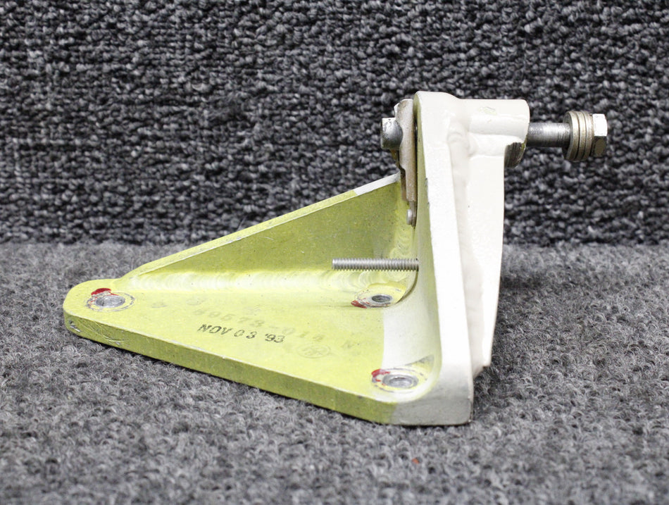 89573-014 Piper PA46-310P Cabin Door Aft Mounting Bracket